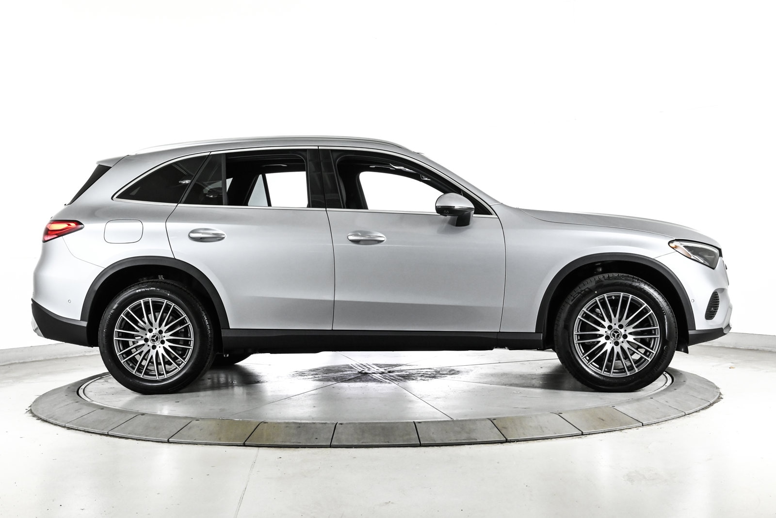 2026 MERCEDES-BENZ GLC-CLASS - Image 4