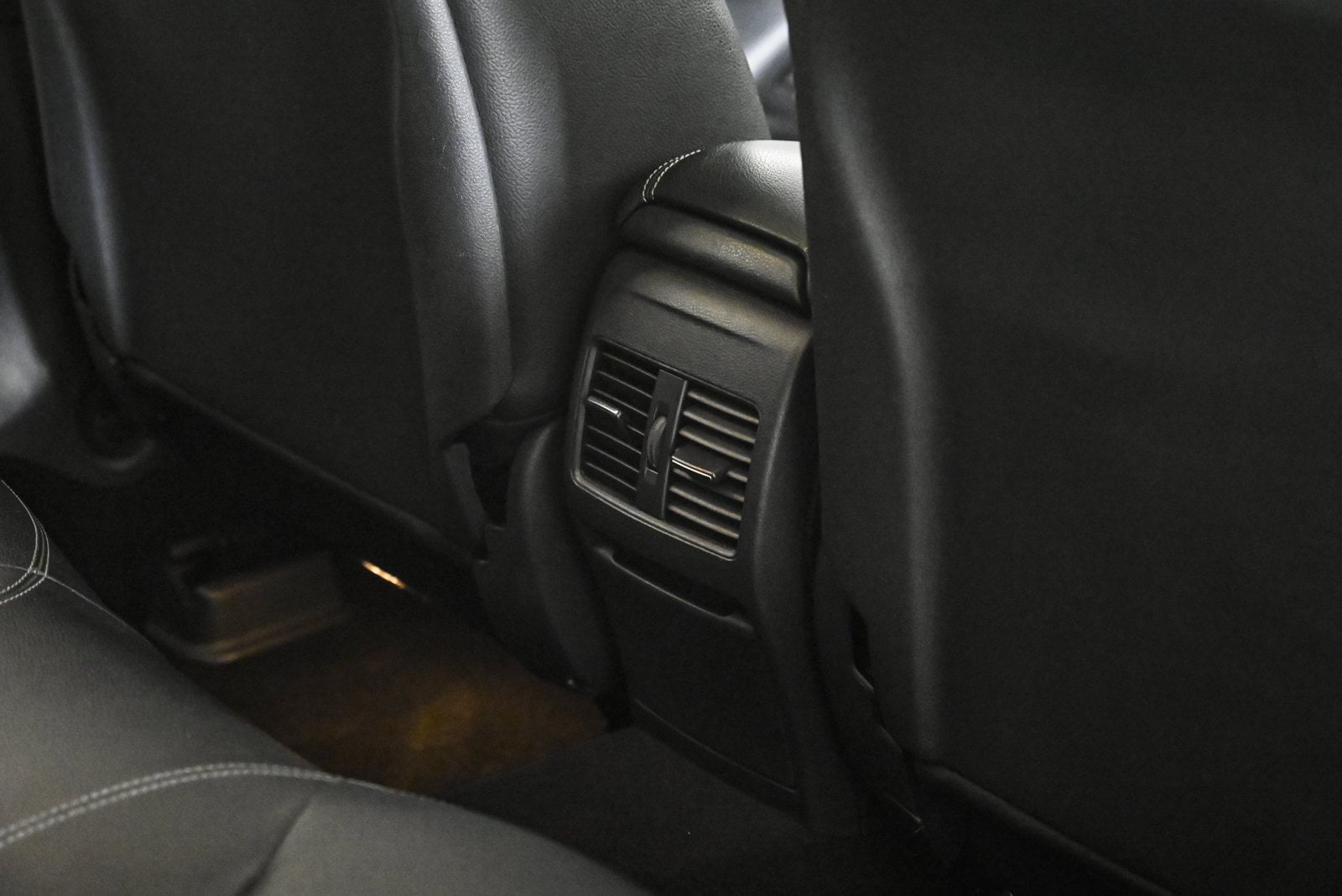 2016 MERCEDES-BENZ GLA-CLASS - Image 19