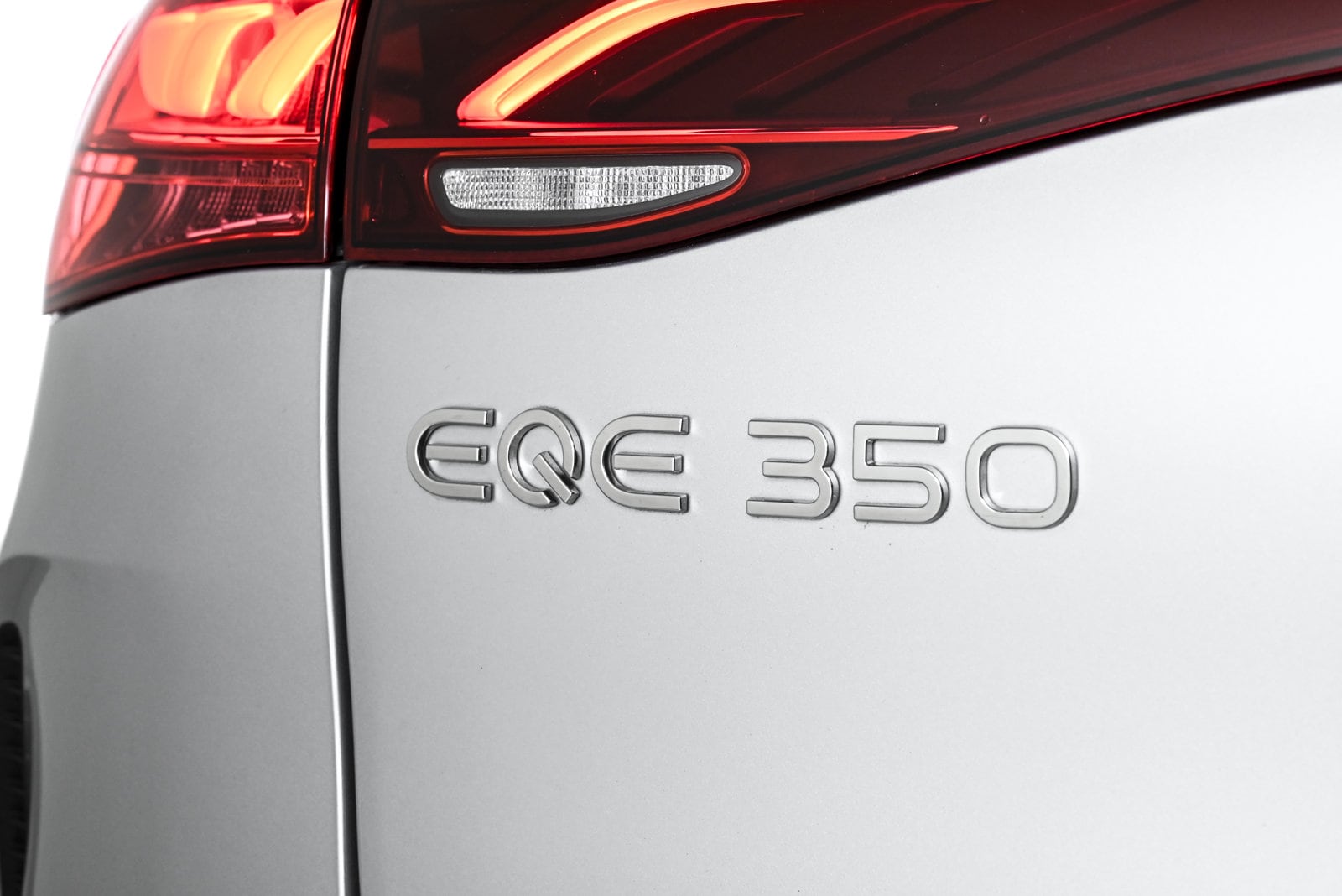 2025 MERCEDES-BENZ EQE-CLASS SUV - Image 6