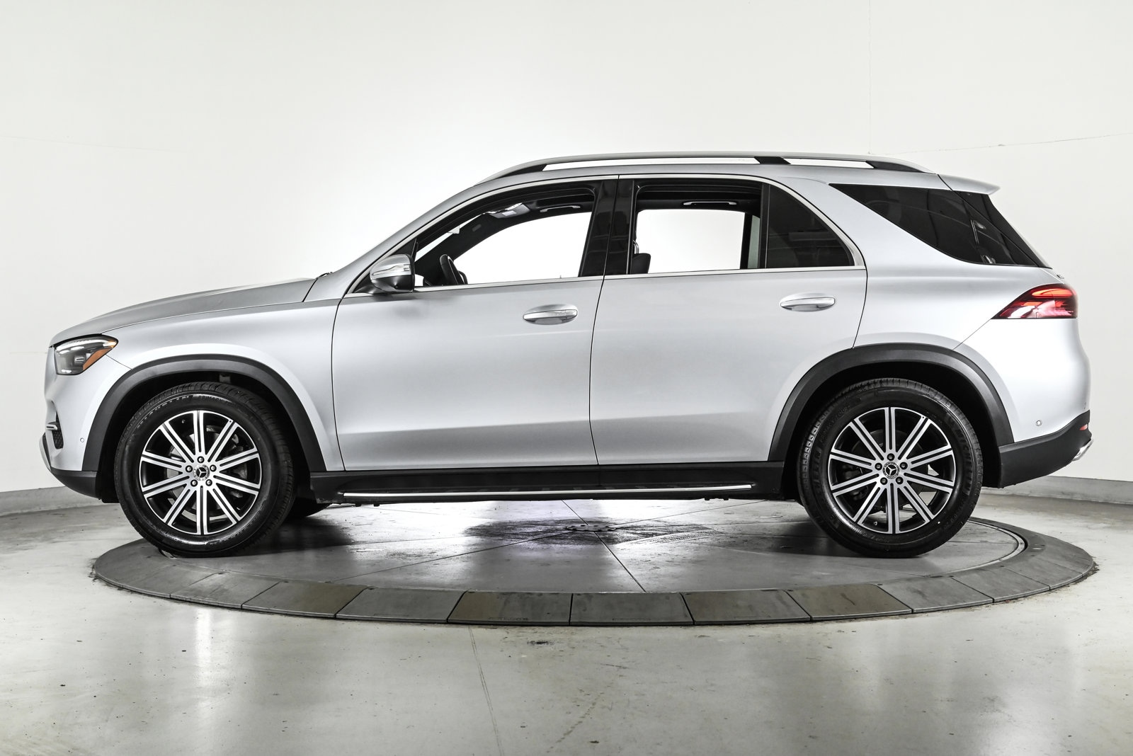 2025 MERCEDES-BENZ GLE-CLASS - Image 8
