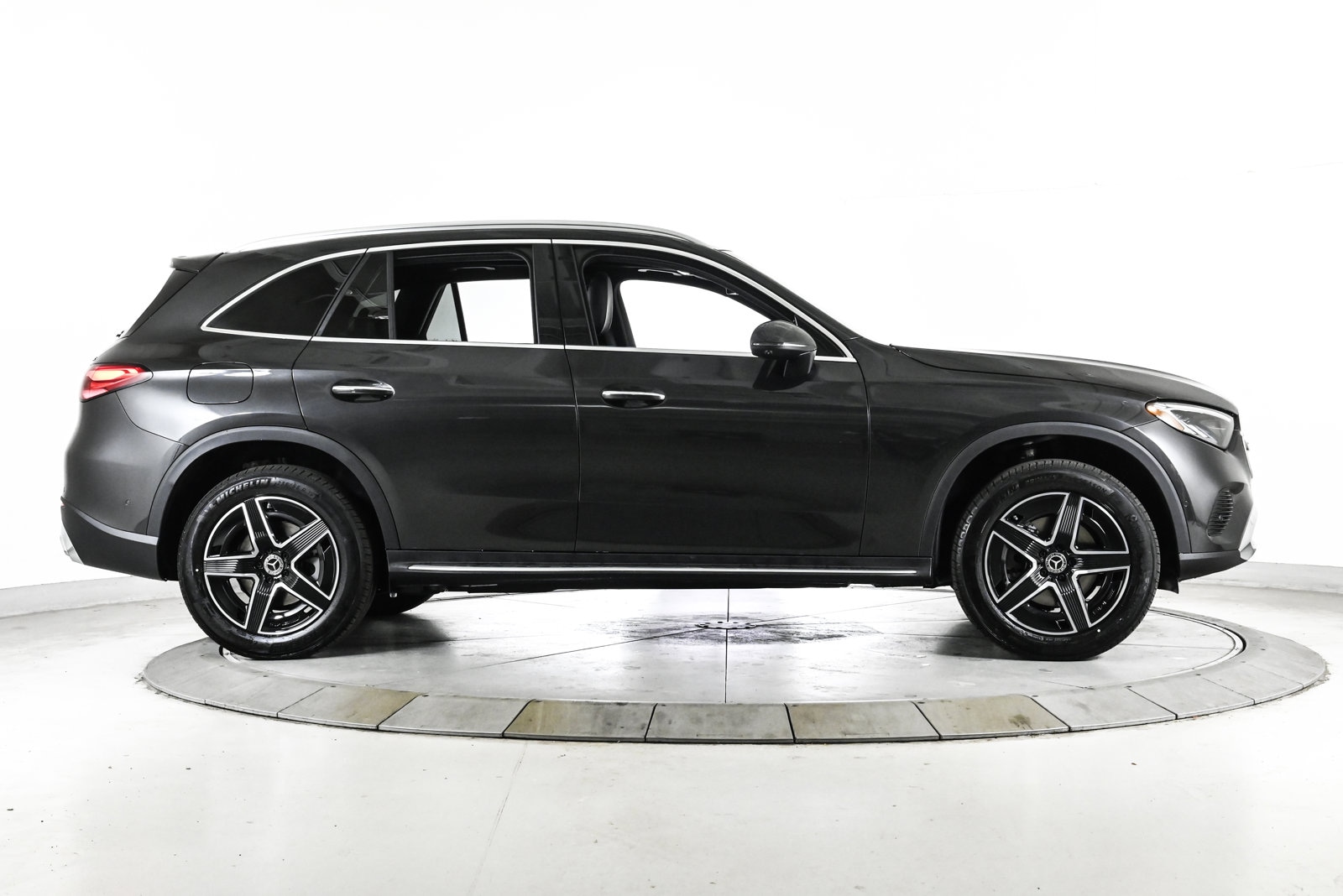 2026 MERCEDES-BENZ GLC-CLASS - Image 4
