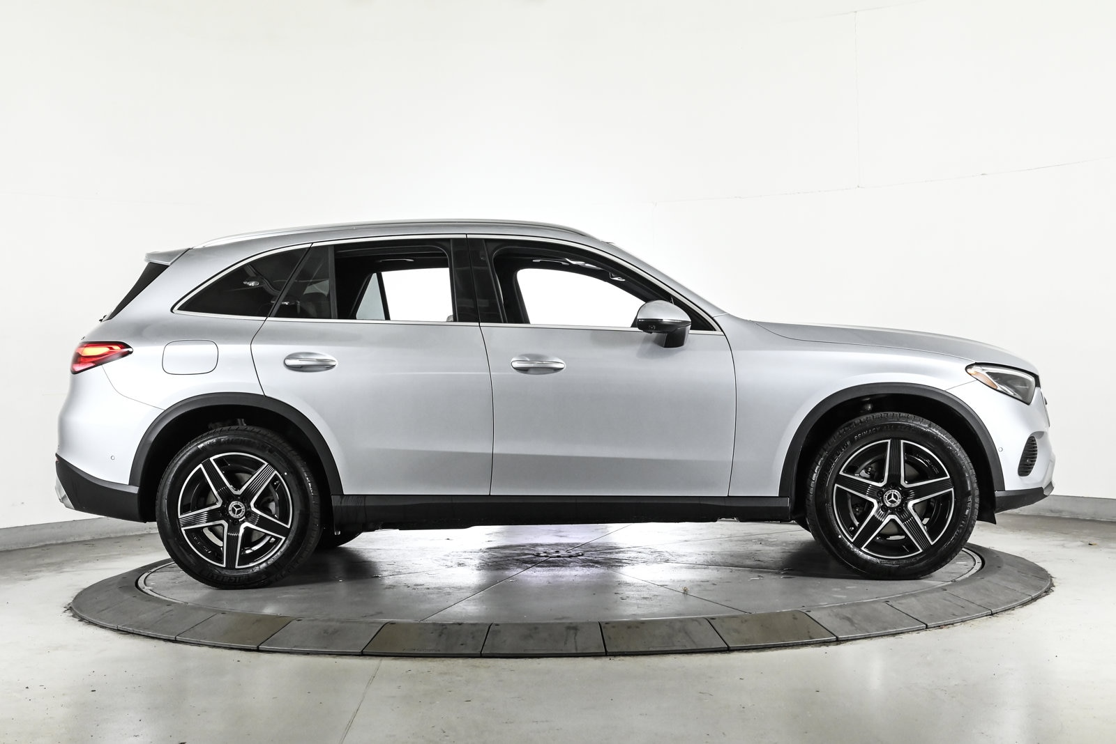 2026 MERCEDES-BENZ GLC-CLASS - Image 4