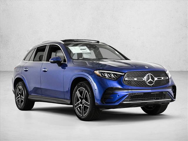 2026 Mercedes Benz GLC 300 4MATIC photo 3