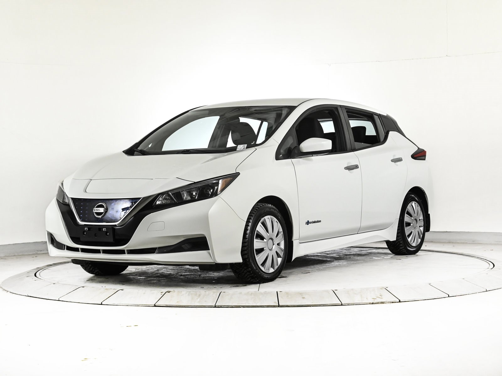 2018 Nissan LEAF S