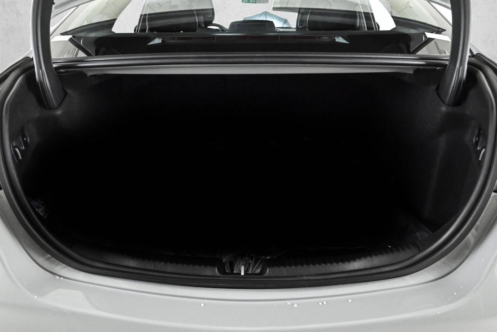 2026 MERCEDES-BENZ C-CLASS - Image 6