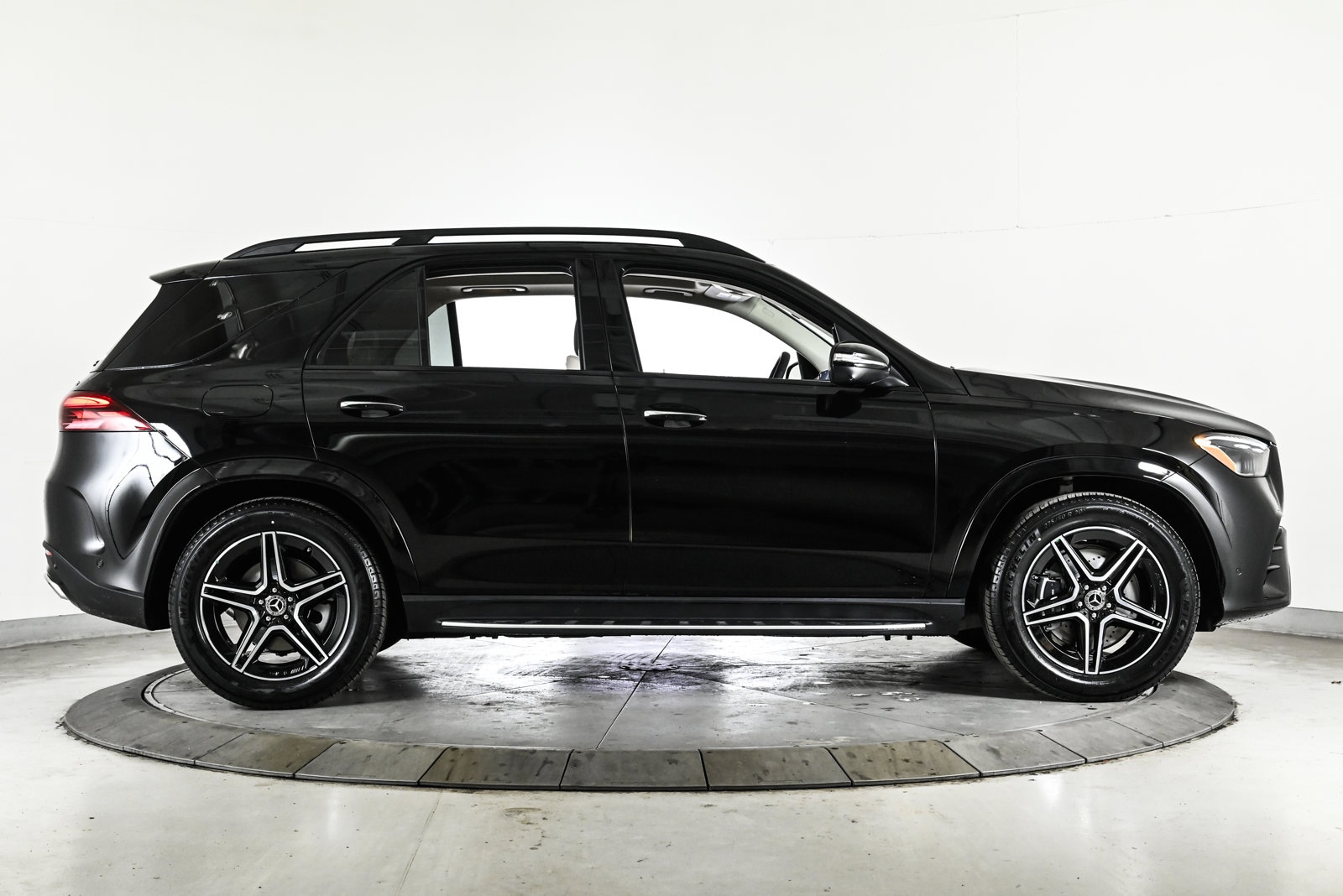 2026 MERCEDES-BENZ GLE-CLASS - Image 4