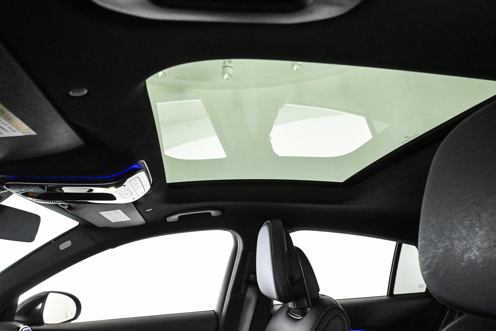 2025 MERCEDES-BENZ GLC-CLASS - Image 17