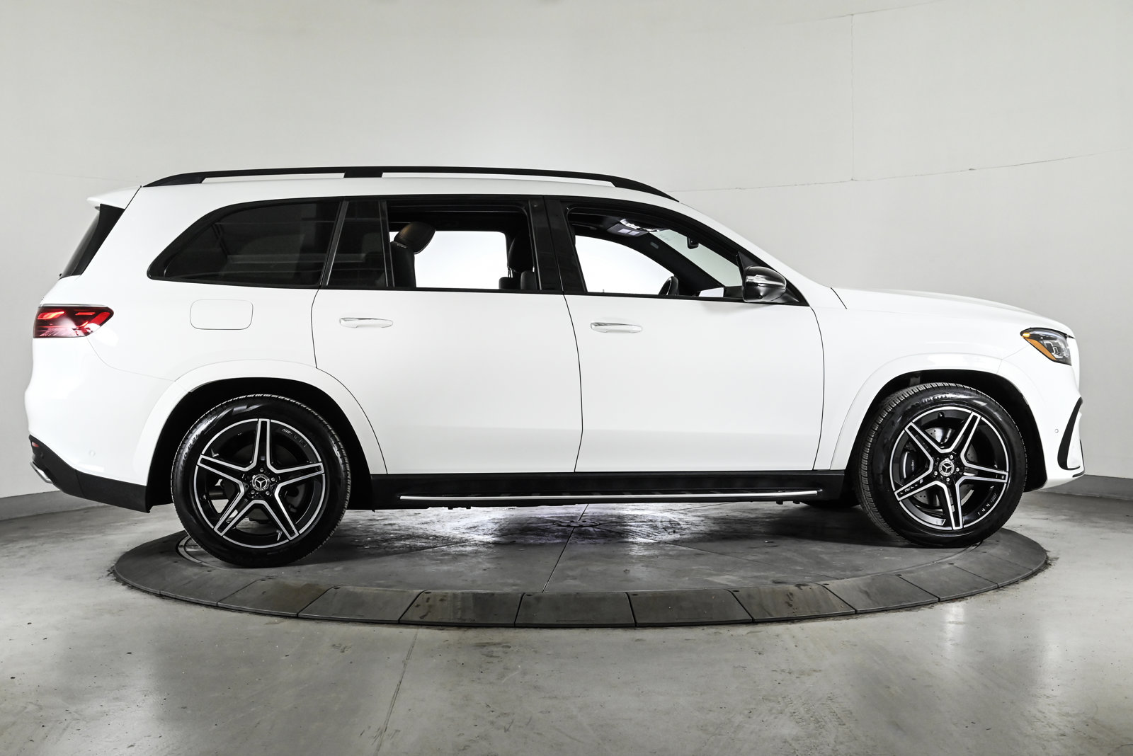 2025 MERCEDES-BENZ GLS-CLASS - Image 5