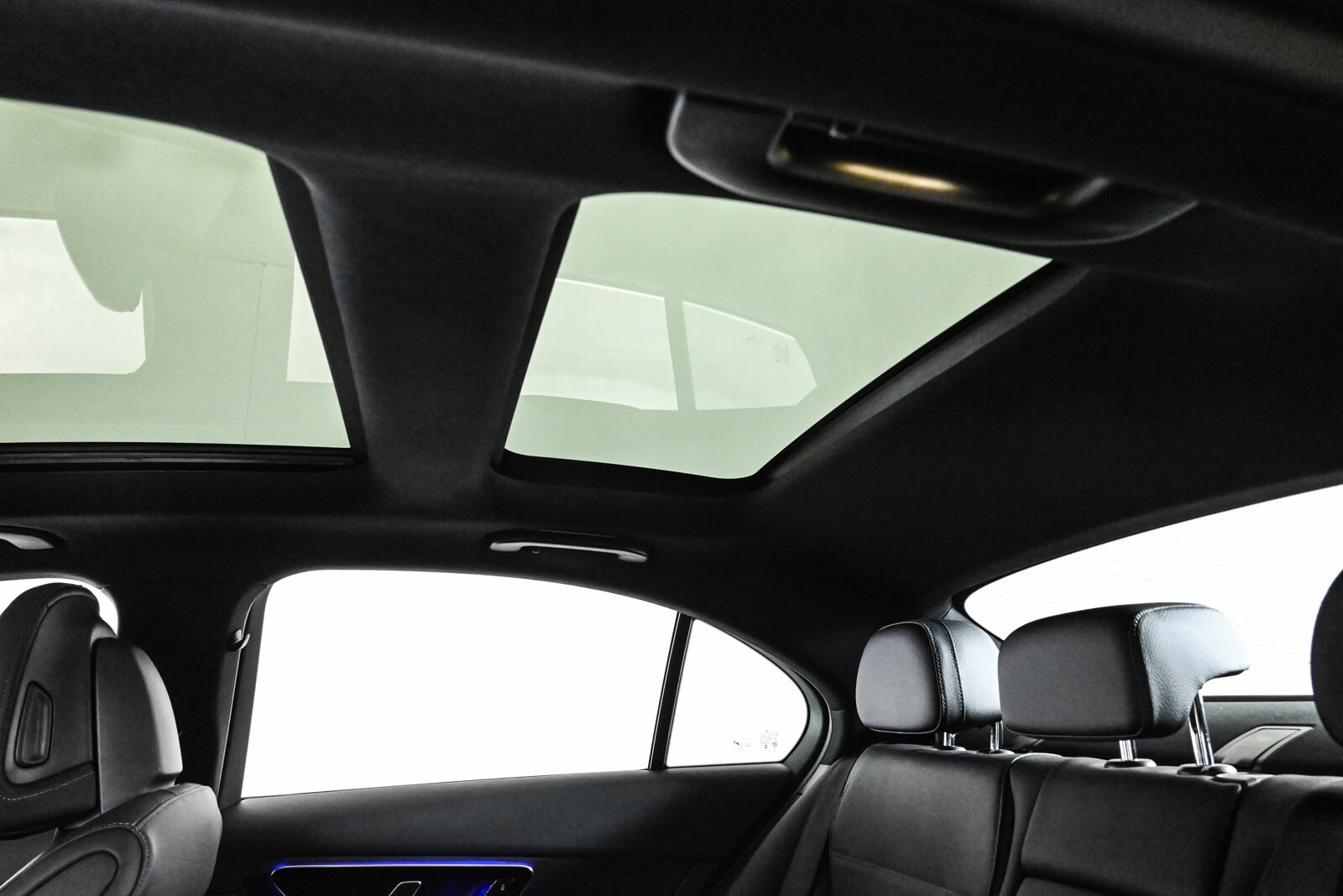 2024 MERCEDES-BENZ C-CLASS - Image 21