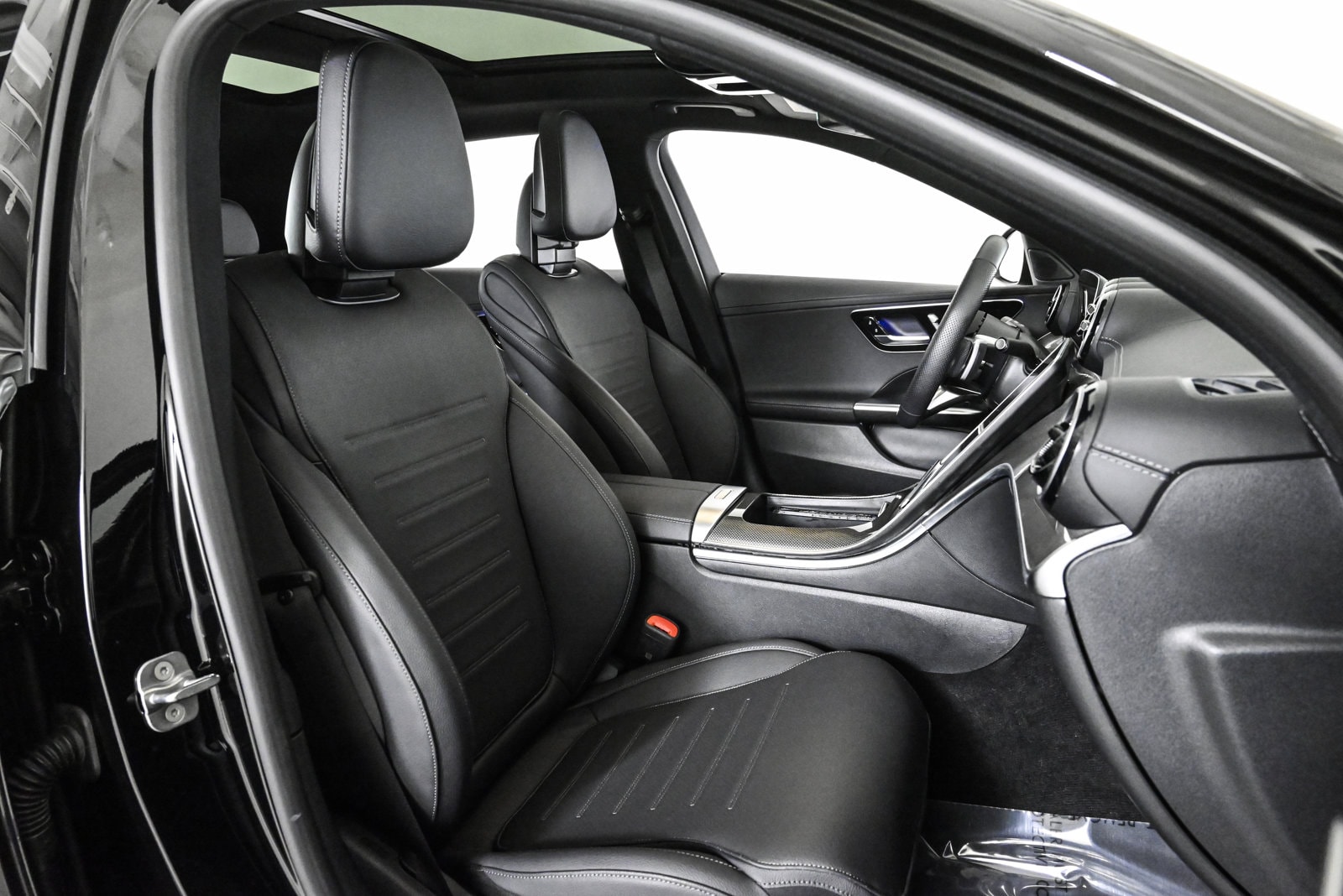 2025 MERCEDES-BENZ C-CLASS - Image 23