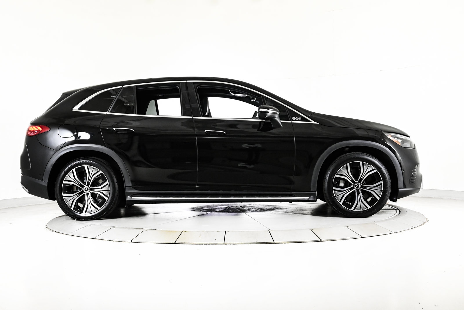 2023 MERCEDES-BENZ EQE-CLASS SUV - Image 5