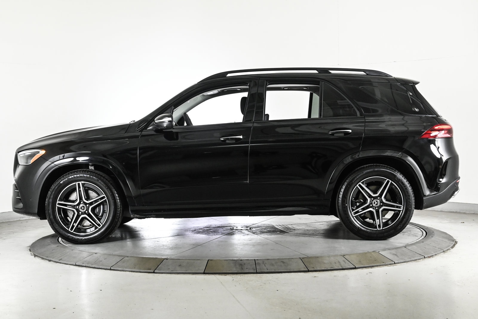 2026 MERCEDES-BENZ GLE-CLASS - Image 9