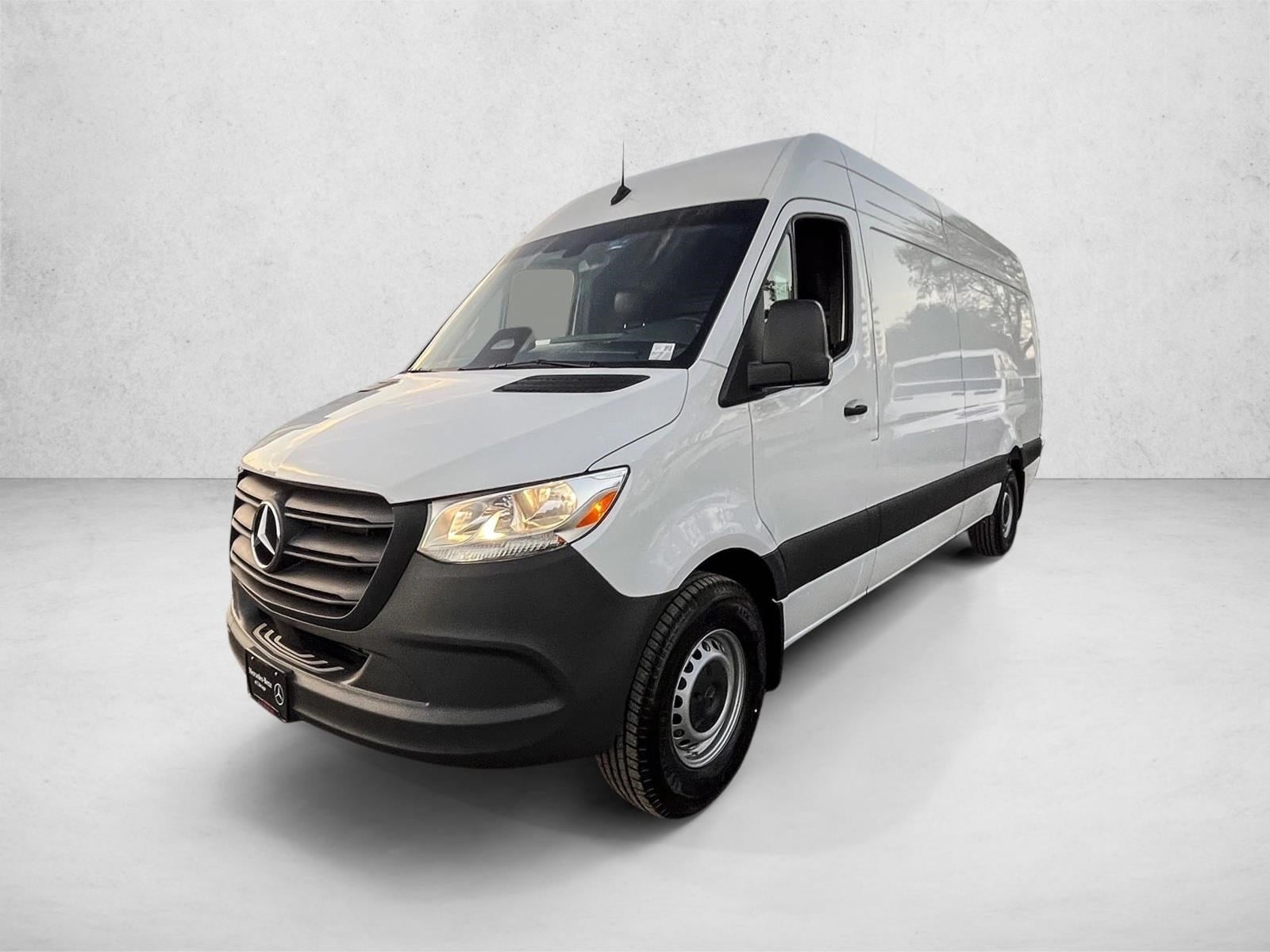 2026 Mercedes-Benz Sprinter Cargo Van Base's photo