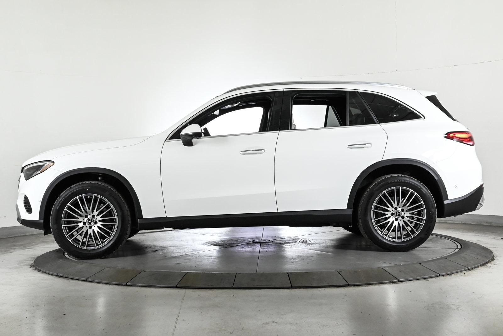 2026 MERCEDES-BENZ GLC-CLASS - Image 9