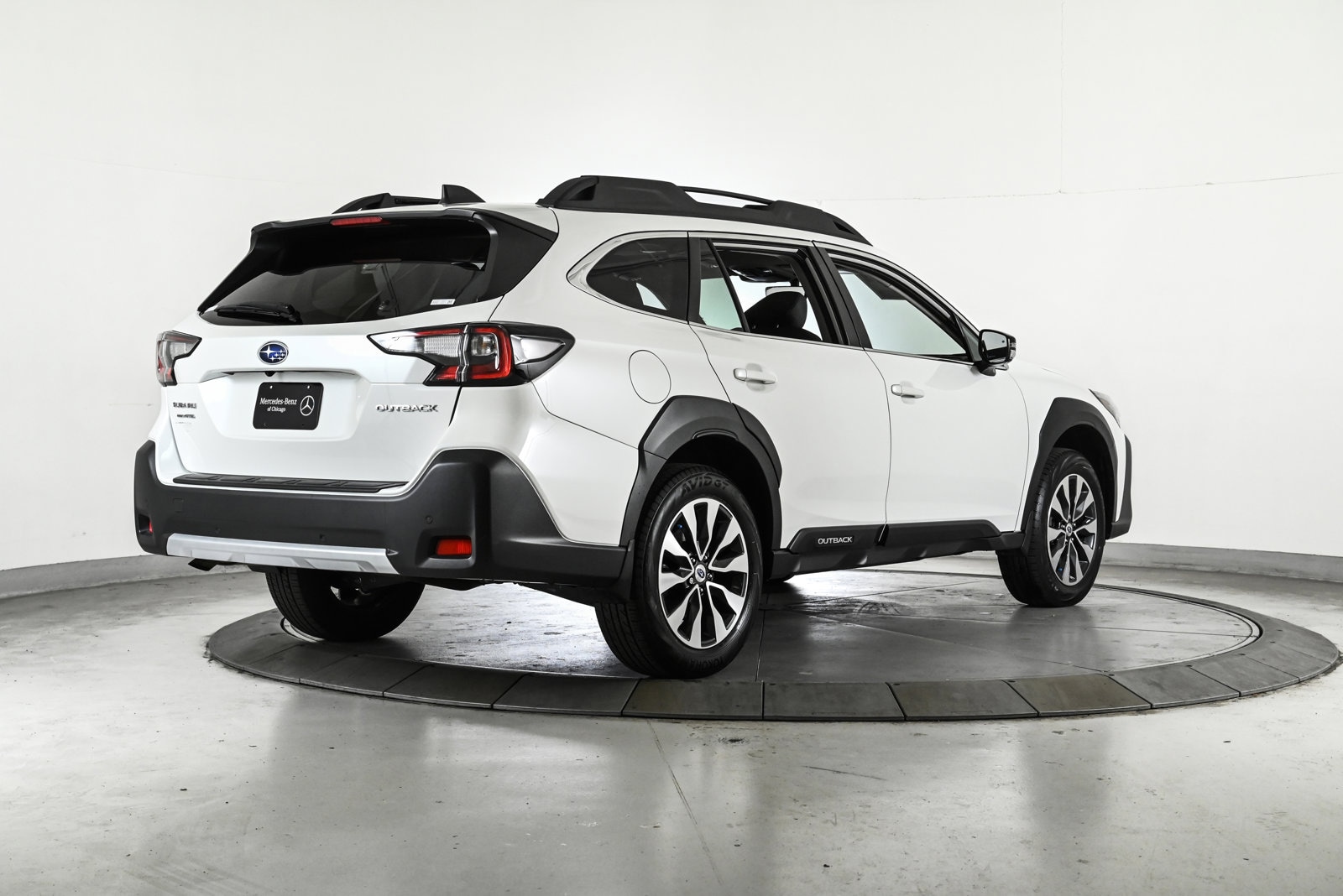 2023 SUBARU OUTBACK - Image 5