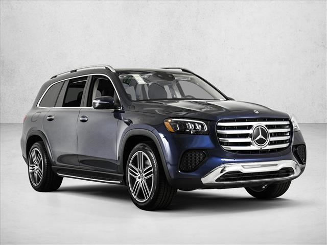 2026 Mercedes Benz GLS 450 4MATIC photo 3