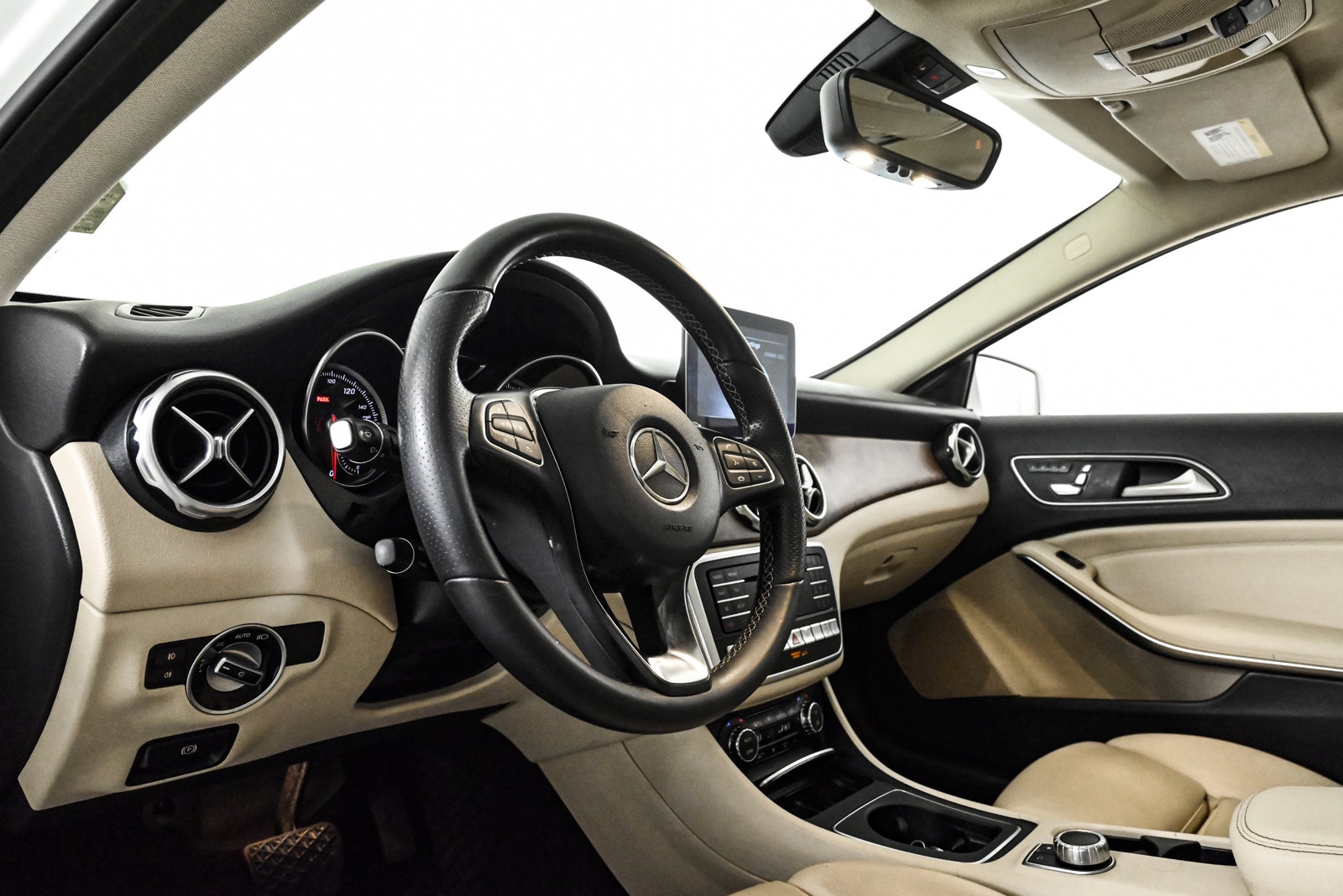 2020 MERCEDES-BENZ GLA-CLASS - Image 10