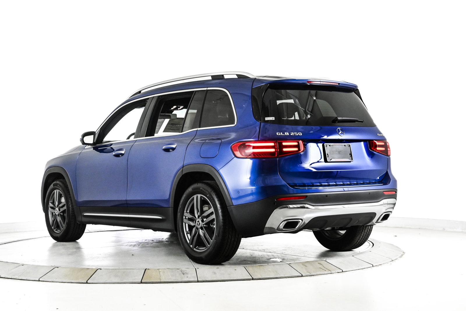 2026 MERCEDES-BENZ GLB-CLASS - Image 8