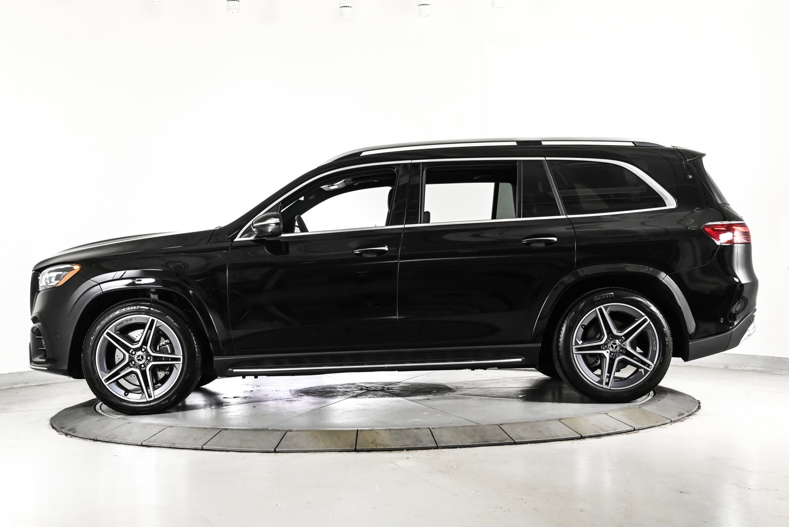 2025 MERCEDES-BENZ GLS-CLASS - Image 9