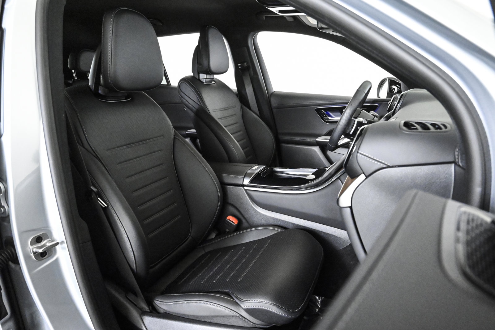 2025 MERCEDES-BENZ GLC-CLASS - Image 22