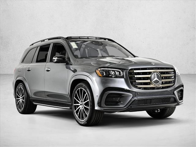 2026 Mercedes Benz GLS 580 4MATIC photo 3
