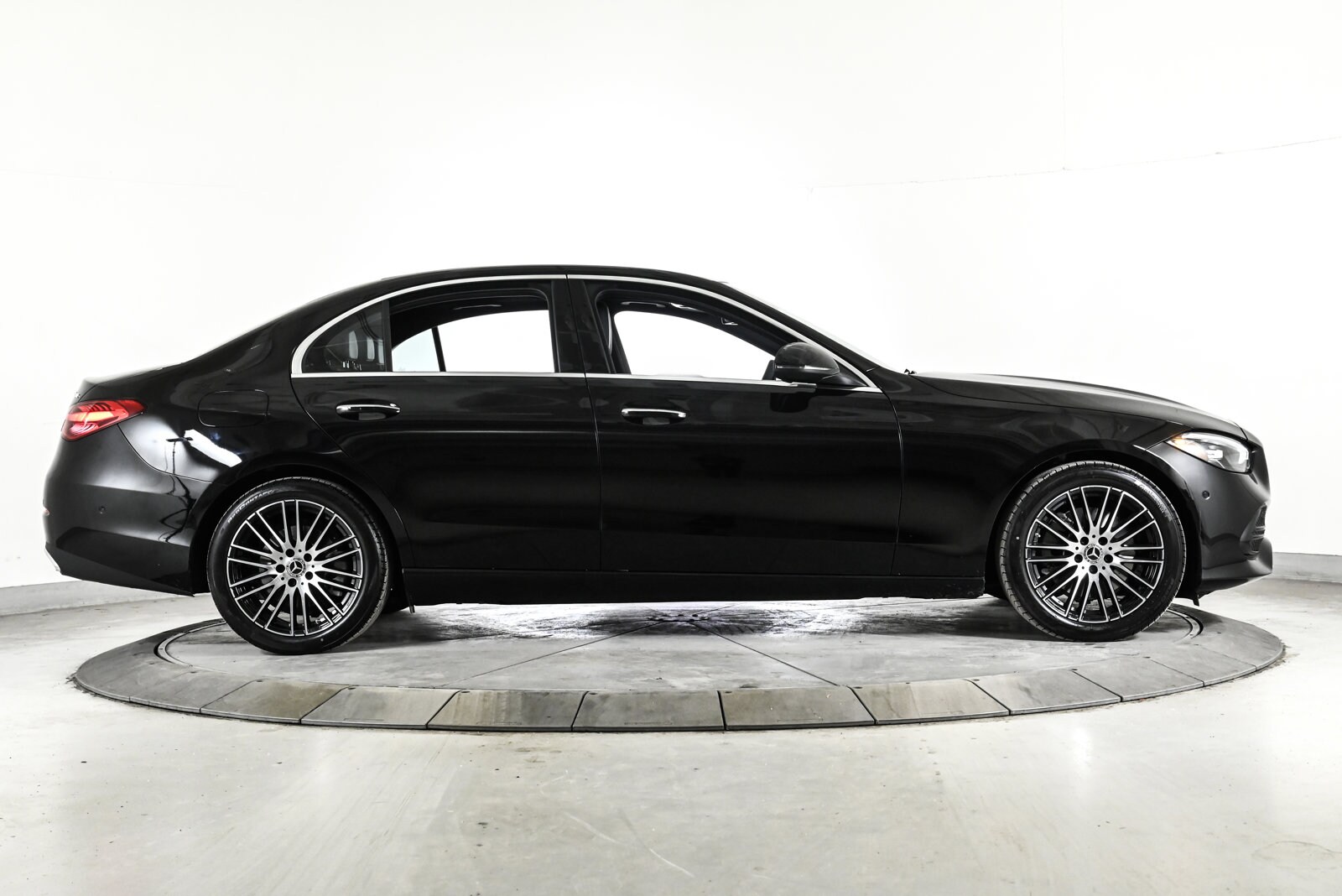 2026 MERCEDES-BENZ C-CLASS - Image 5