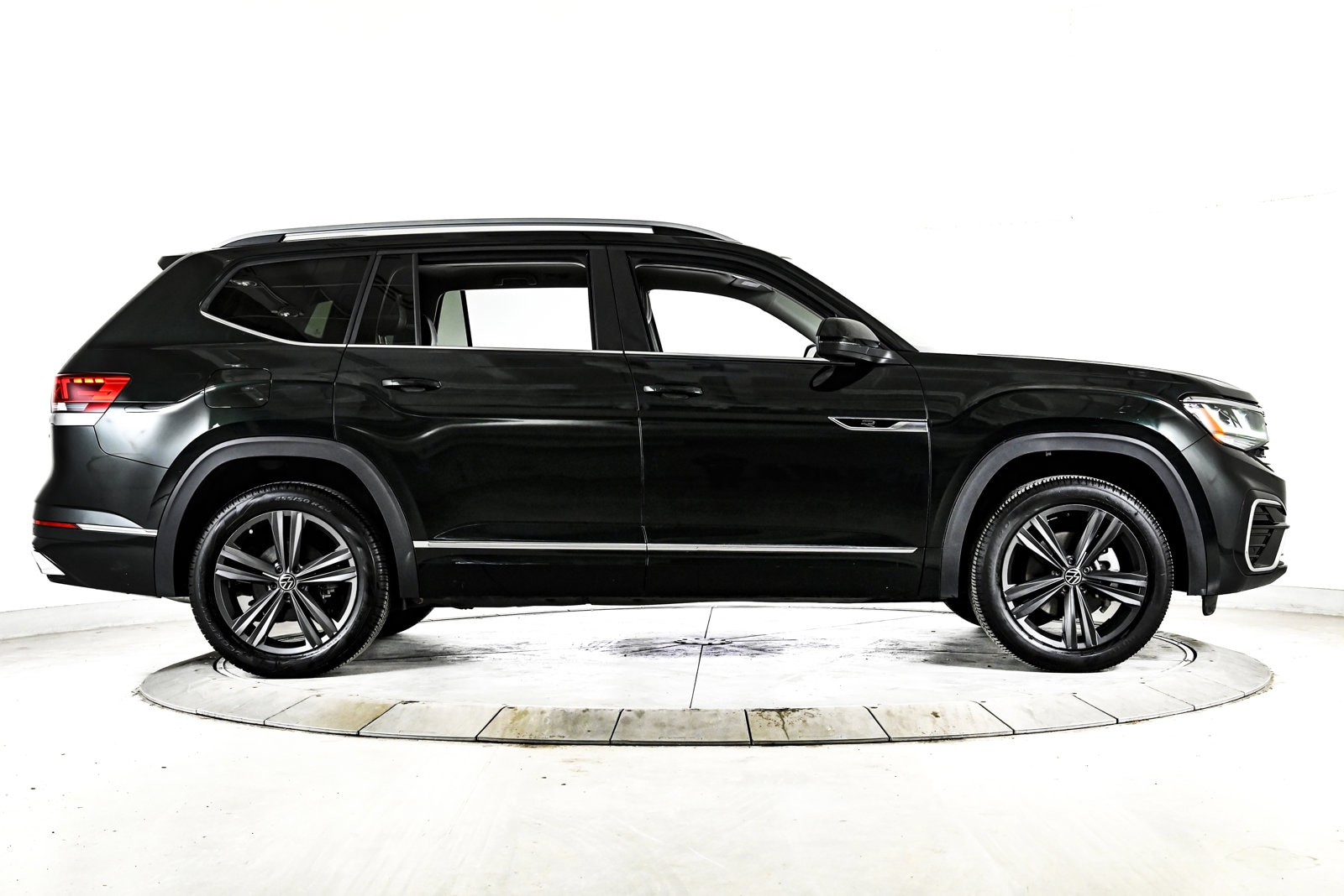 2022 VOLKSWAGEN ATLAS - Image 4