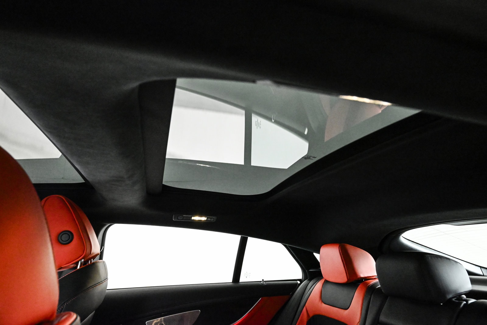 2026 MERCEDES BENZ AMG GT - Image 21