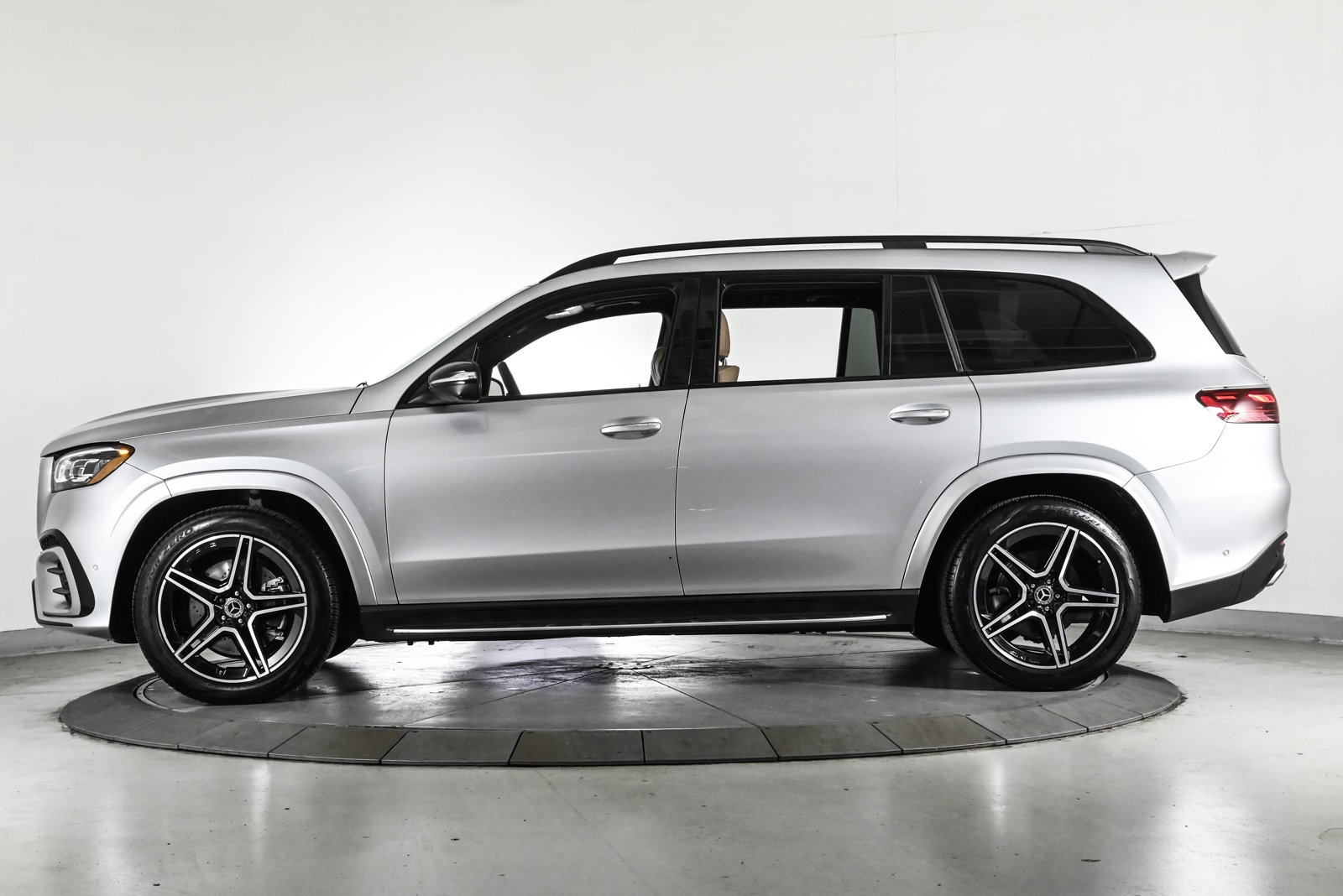 2025 MERCEDES-BENZ GLS-CLASS - Image 9