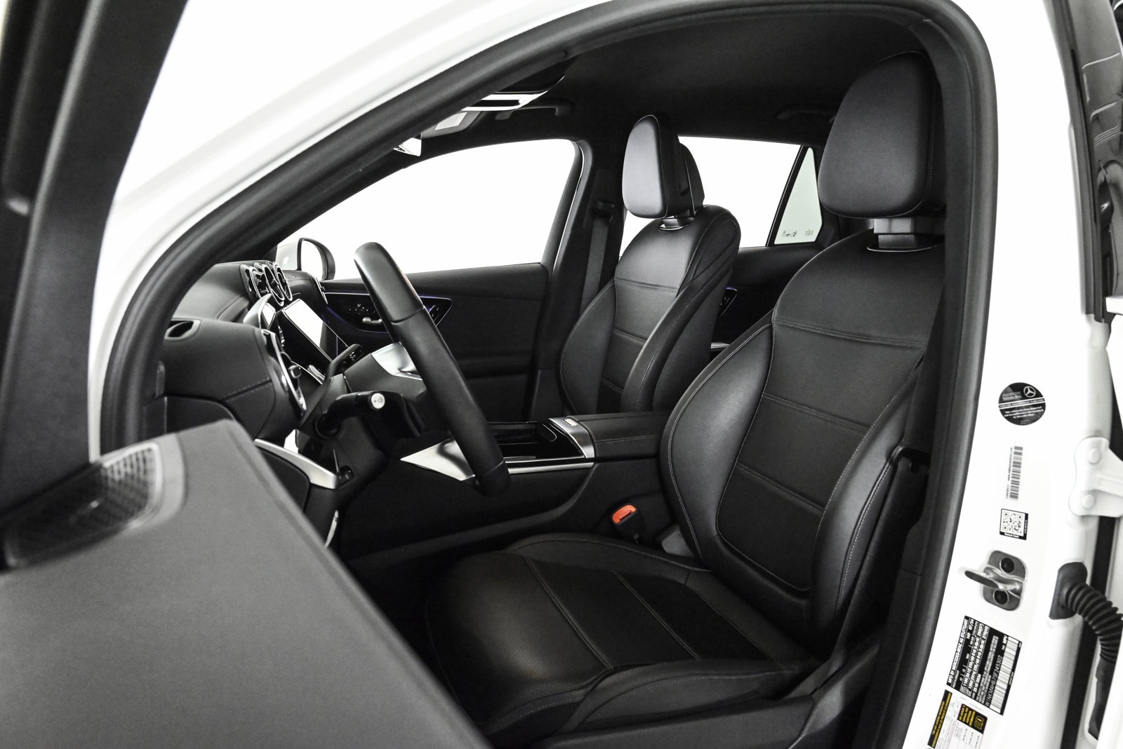 2025 MERCEDES-BENZ GLC-CLASS - Image 18