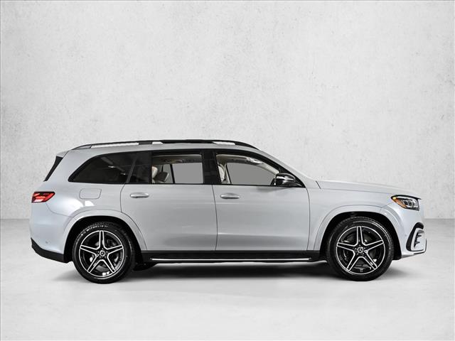 2026 Mercedes Benz GLS 450 4MATIC photo 4