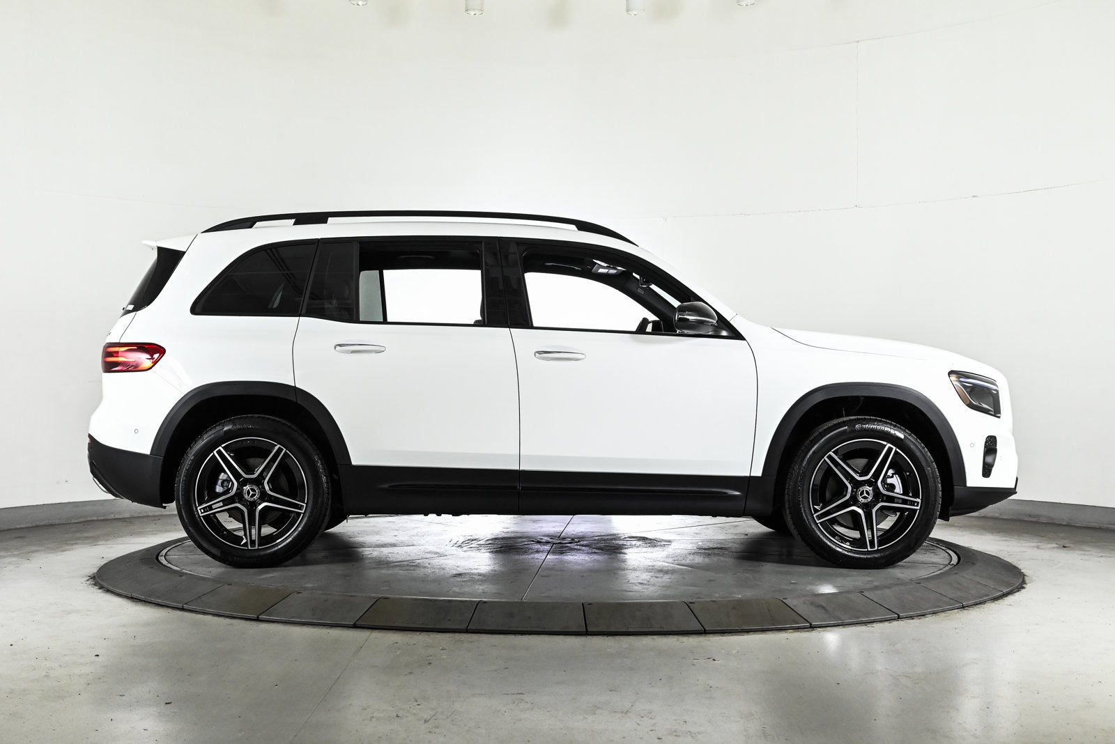 2026 MERCEDES-BENZ GLB-CLASS - Image 5