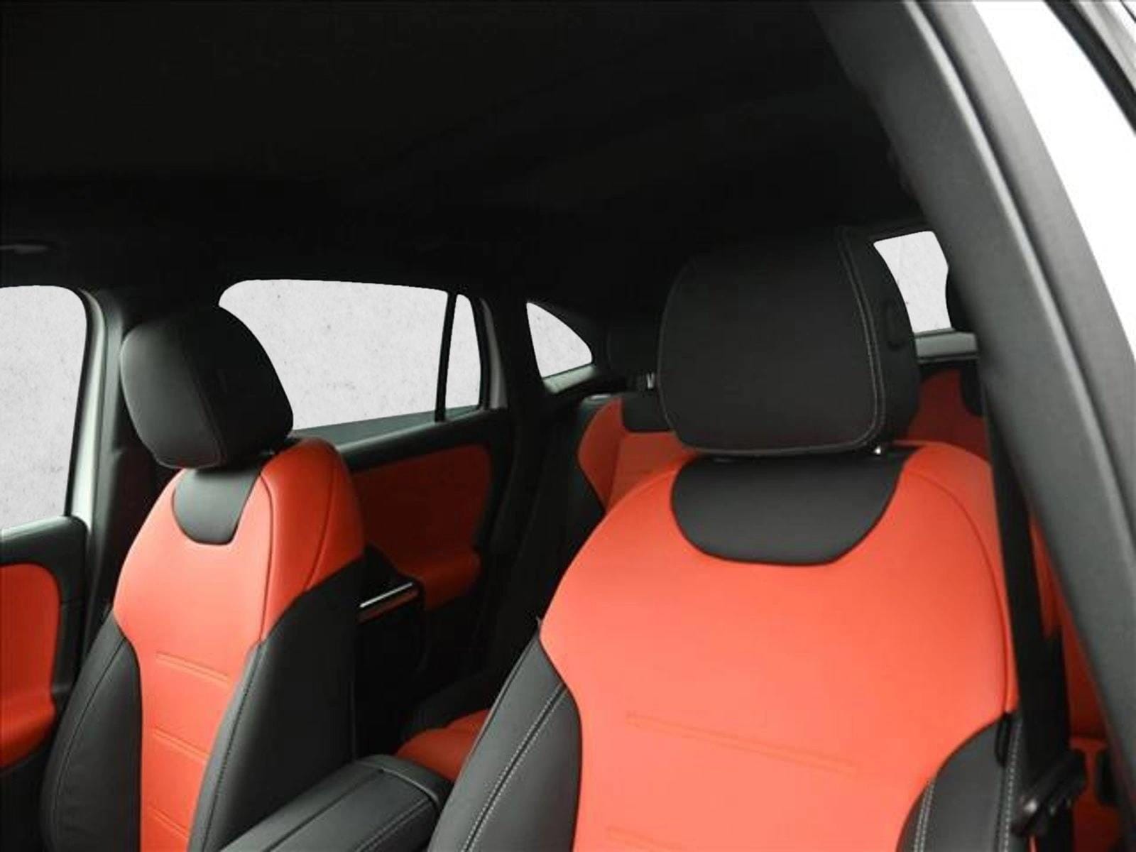 2026 MERCEDES-BENZ GLA-CLASS - Image 9