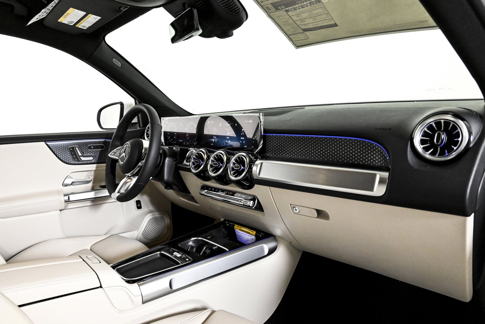 2025 MERCEDES-BENZ GLB-CLASS - Image 8