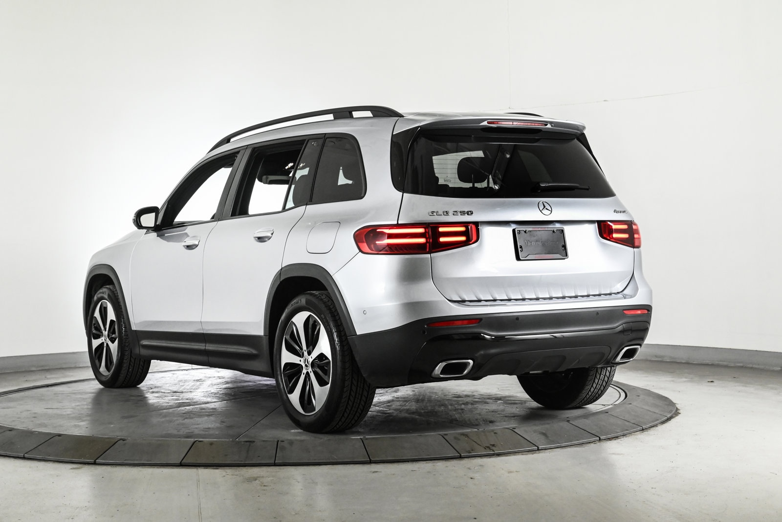 2025 MERCEDES-BENZ GLB-CLASS - Image 8