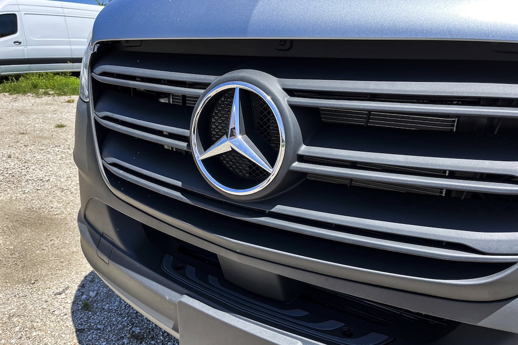 New 2025 Mercedes-Benz Sprinter Cargo Van 2500 Standard Roof I4 Diesel 144" RWD Van Cargo Van