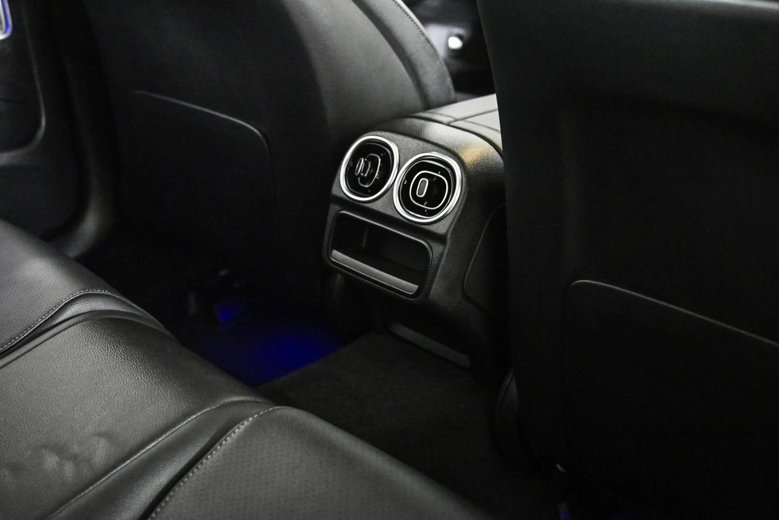 2025 MERCEDES-BENZ C-CLASS - Image 19