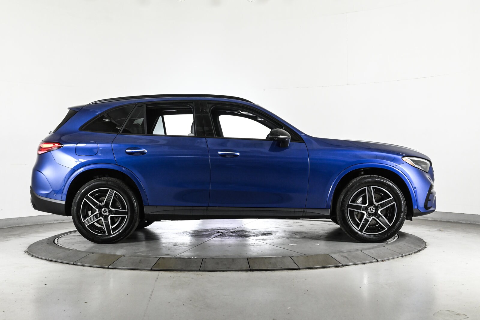 2026 MERCEDES-BENZ GLC-CLASS - Image 4
