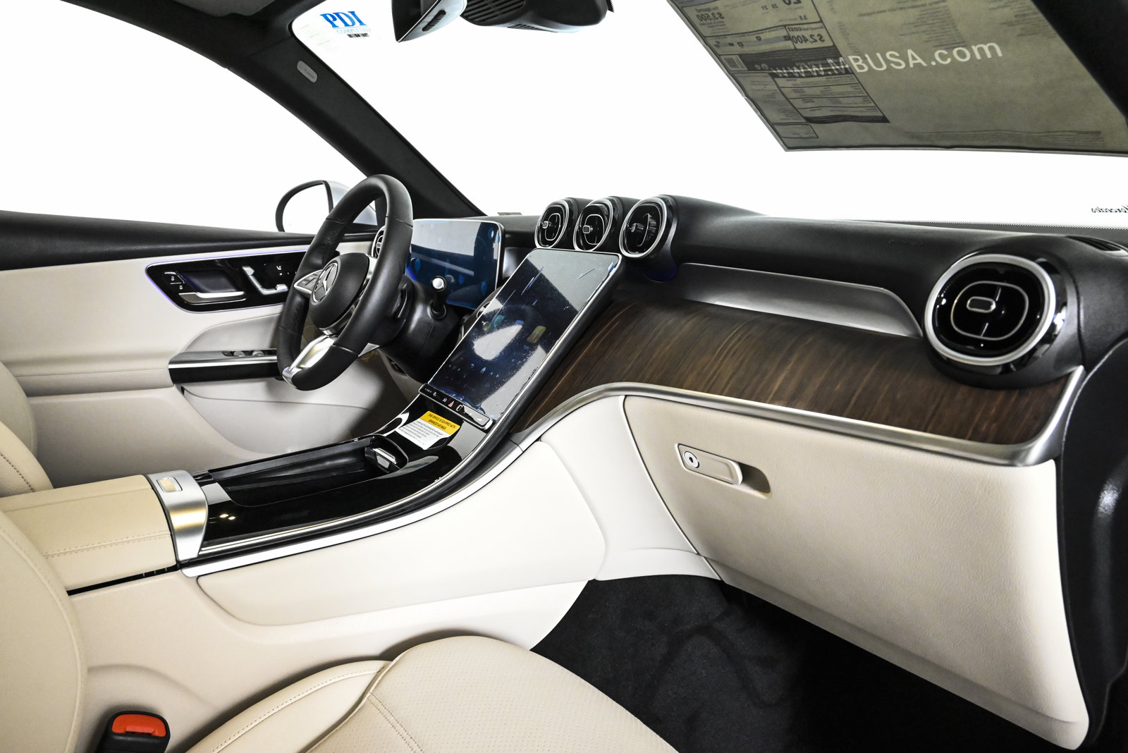 2026 MERCEDES-BENZ GLC-CLASS - Image 24