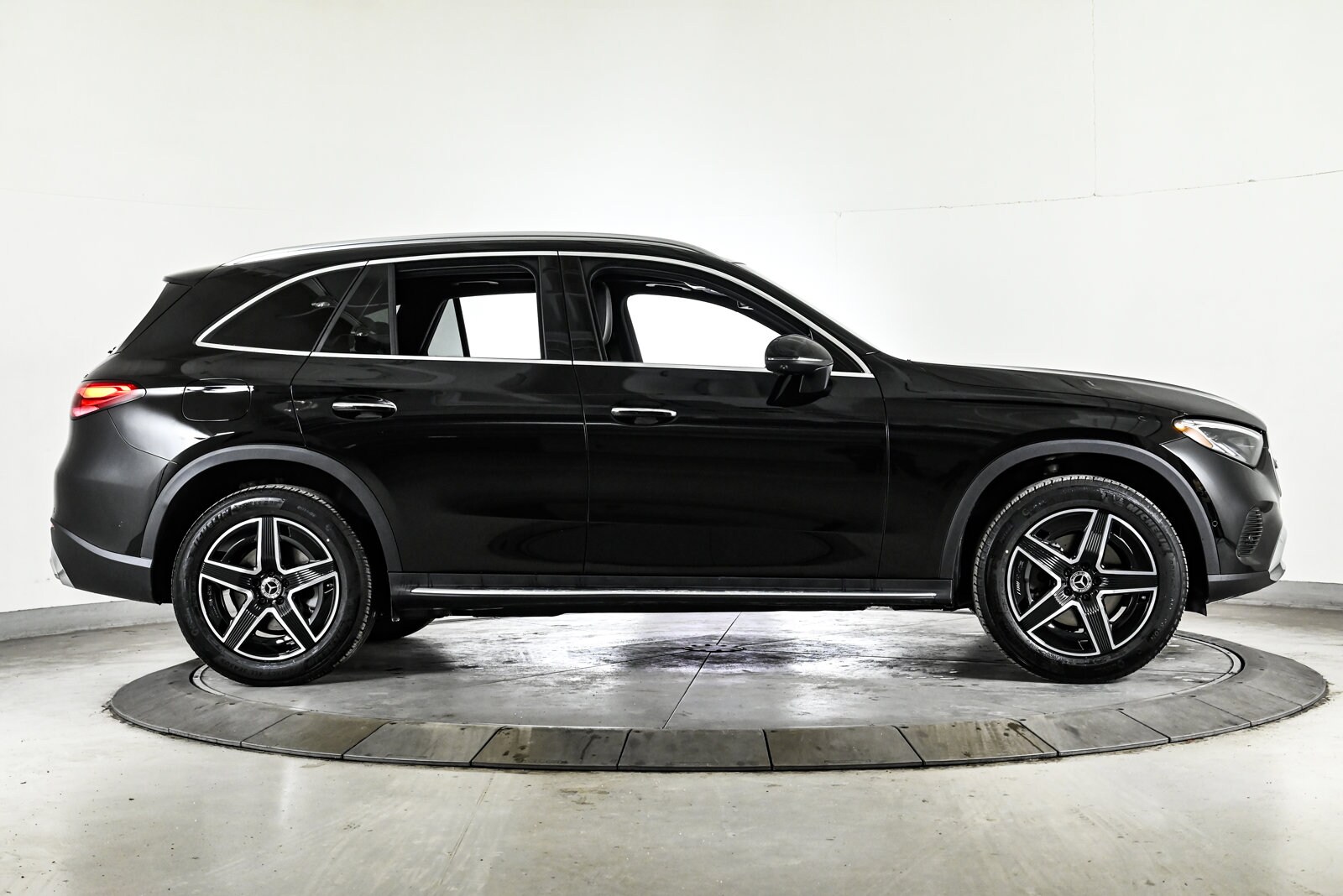 2026 MERCEDES-BENZ GLC-CLASS - Image 5
