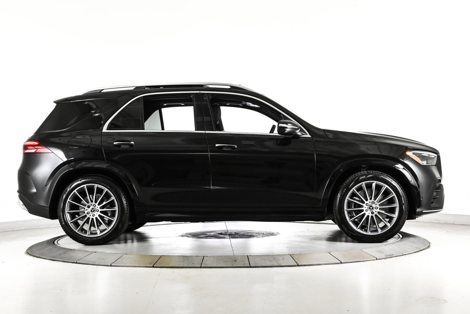 2026 MERCEDES-BENZ GLE-CLASS - Image 4