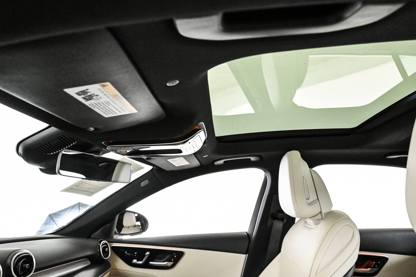 2025 MERCEDES-BENZ C-CLASS - Image 17