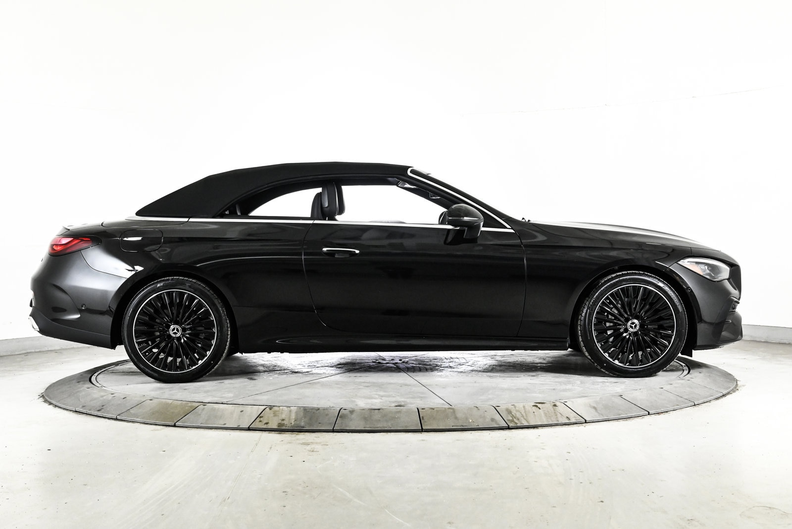 2026 MERCEDES-BENZ CLE - Image 4