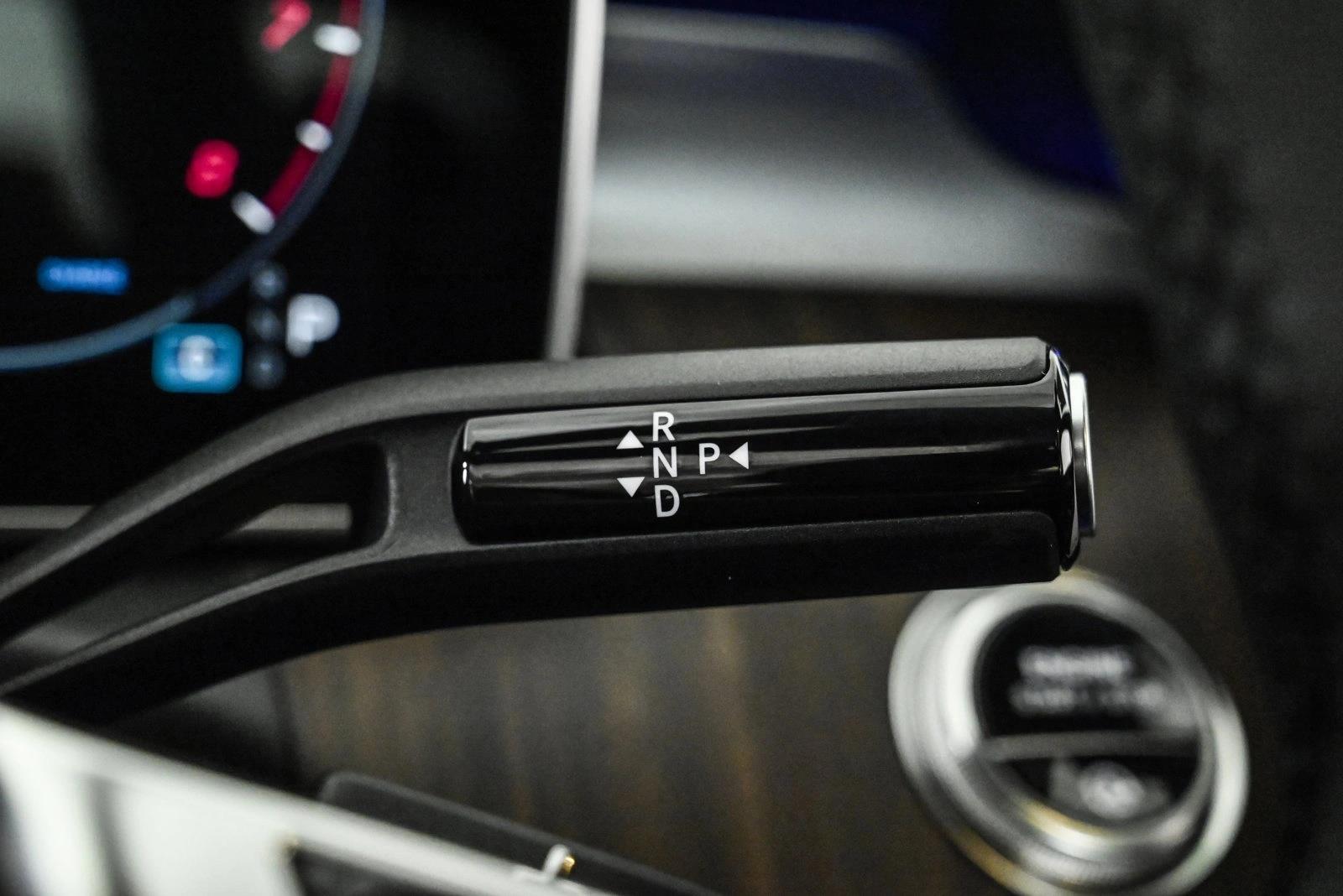 2026 MERCEDES-BENZ C-CLASS - Image 12