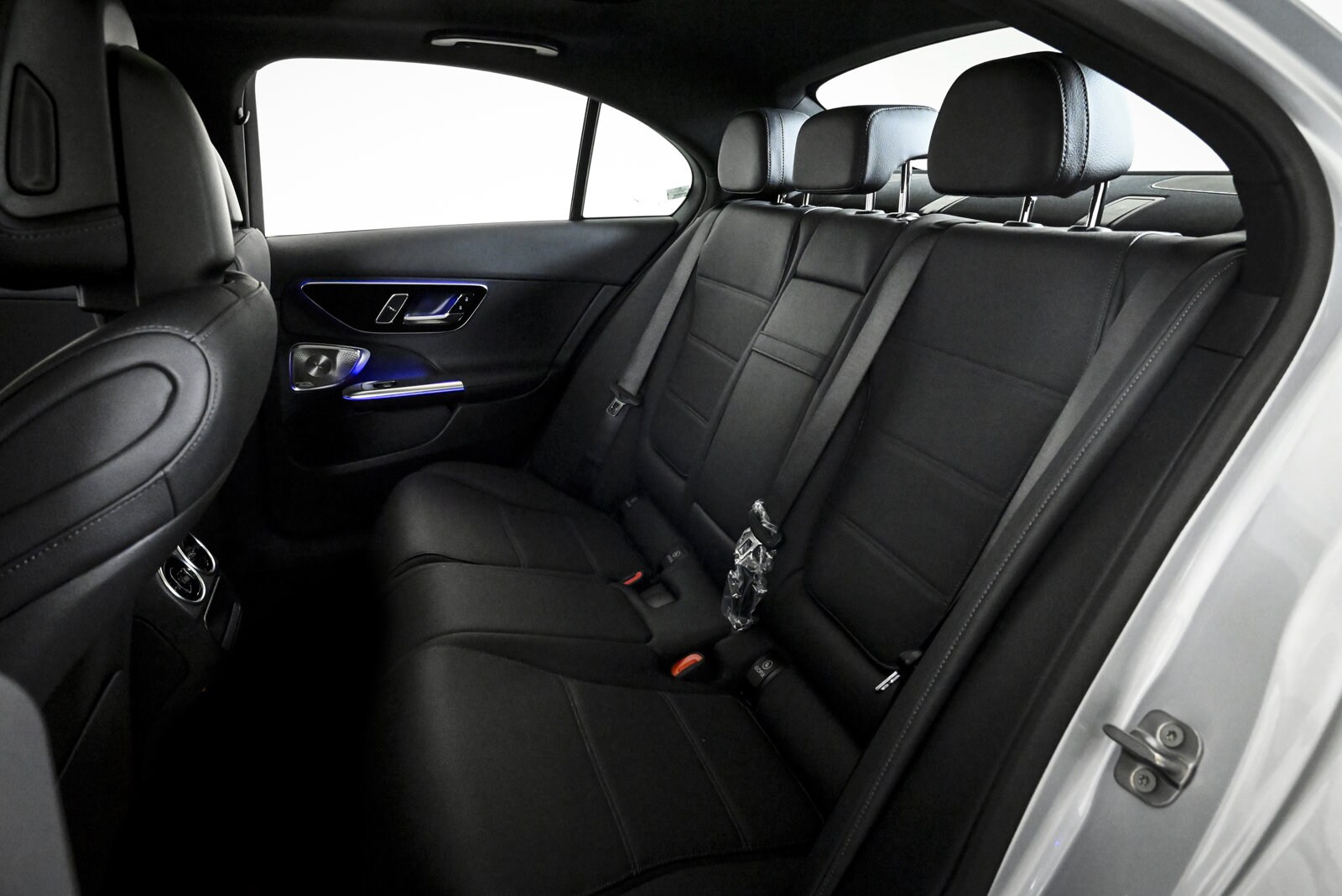 2025 MERCEDES-BENZ C-CLASS - Image 12