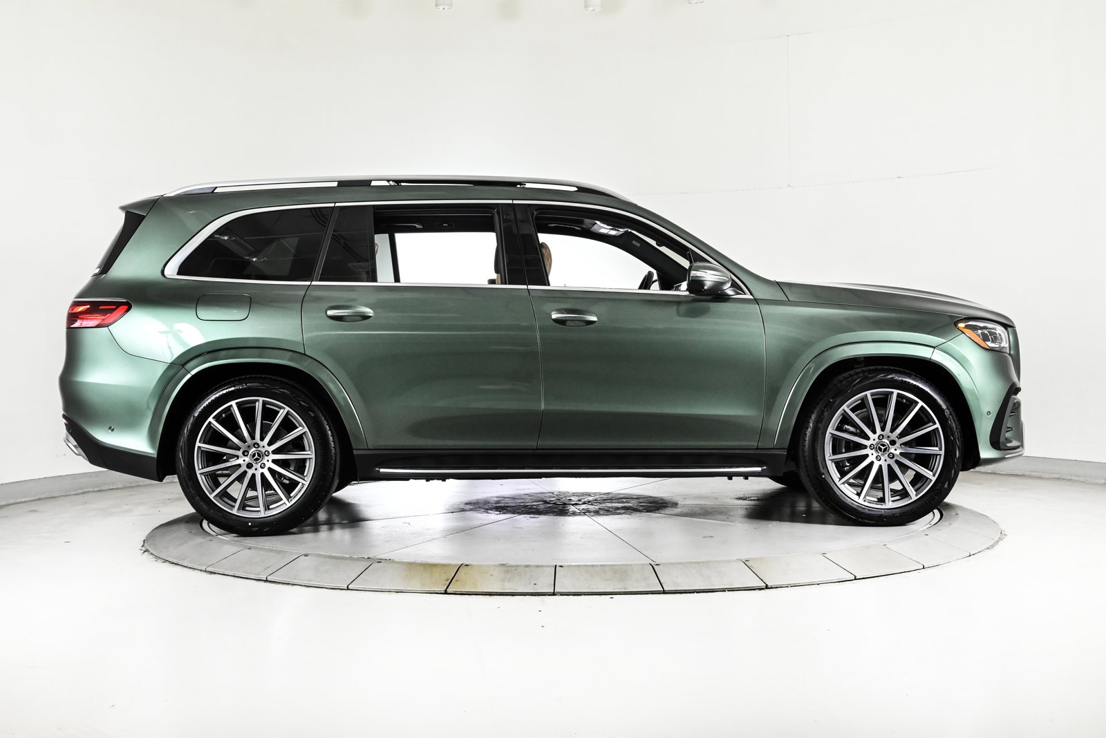 2026 MERCEDES-BENZ GLS-CLASS - Image 4