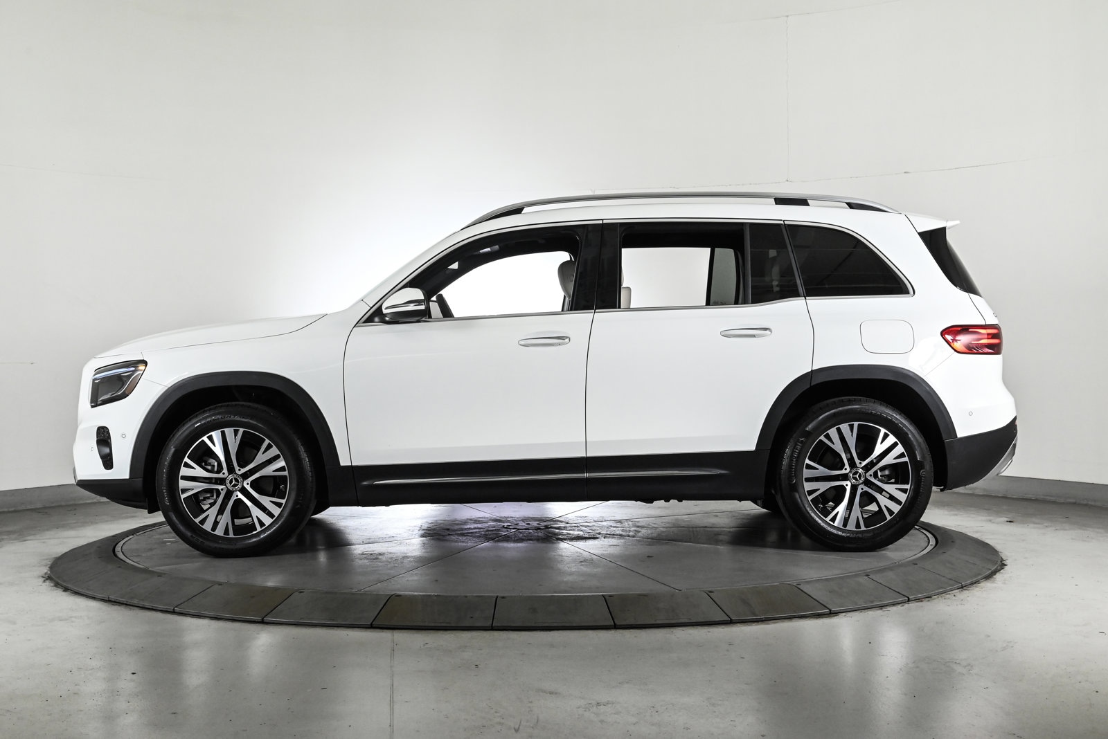 2025 MERCEDES-BENZ GLB-CLASS - Image 9