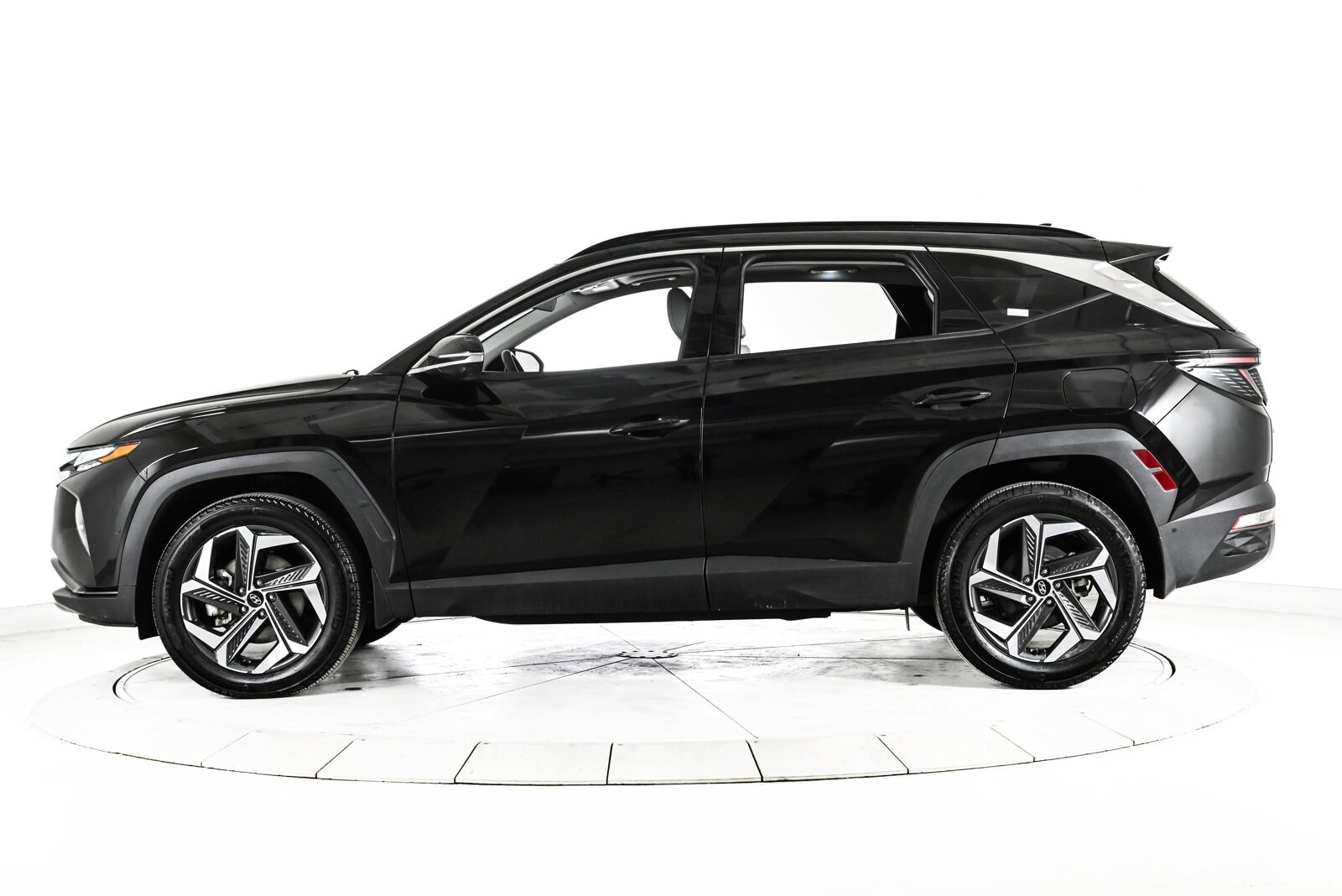 2023 HYUNDAI TUCSON - Image 9