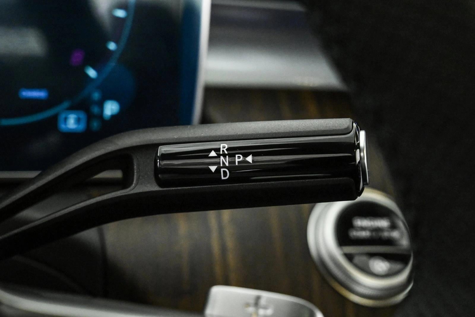 2026 MERCEDES-BENZ C-CLASS - Image 12