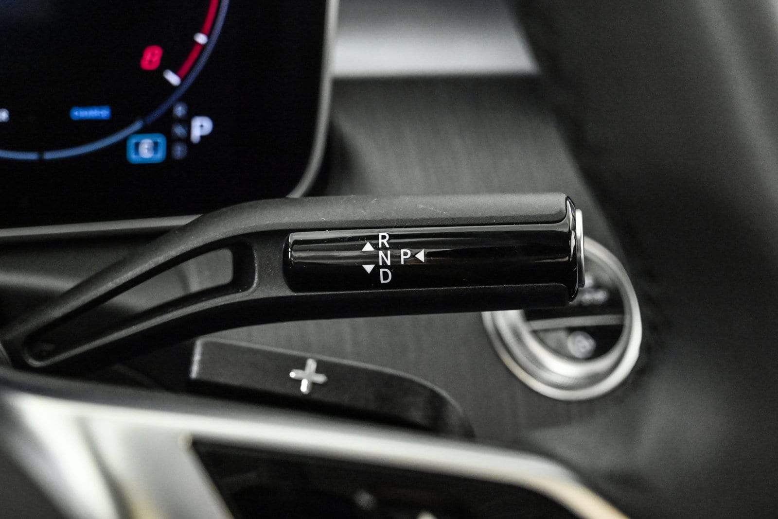 2025 MERCEDES-BENZ C-CLASS - Image 12